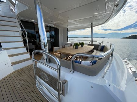 Sunseeker 86 Yacht image