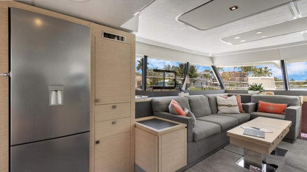 Fountaine Pajot MY 44 image