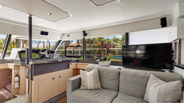 Fountaine Pajot MY 44 image