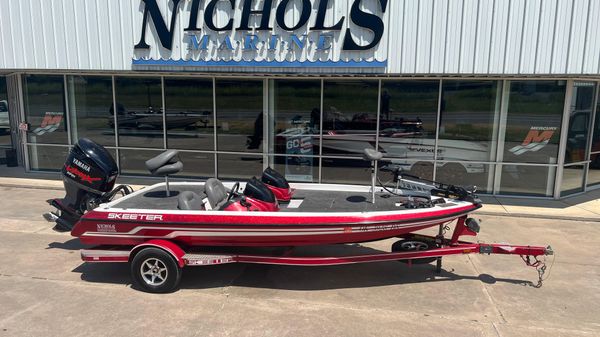 Skeeter ZX 200