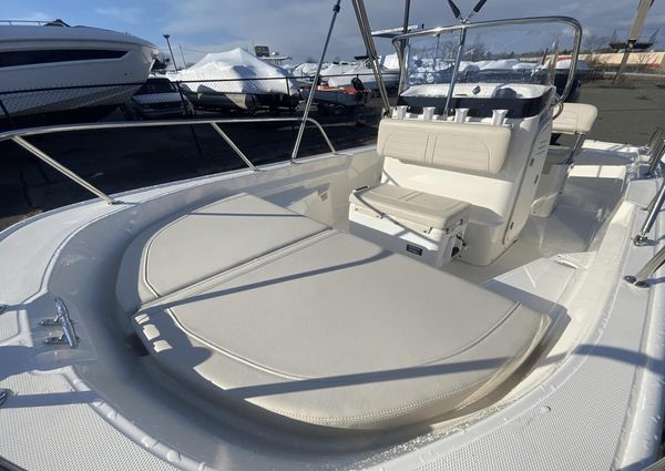 Boston Whaler 150 Montauk image