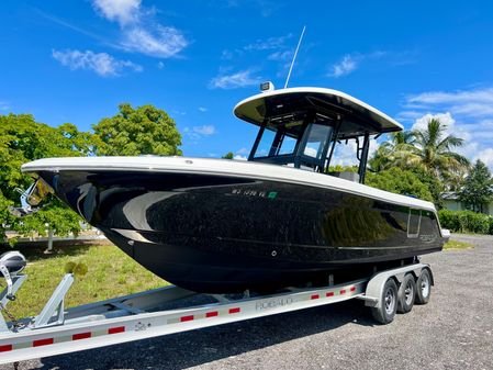 Robalo R272-CENTER-CONSOLE image