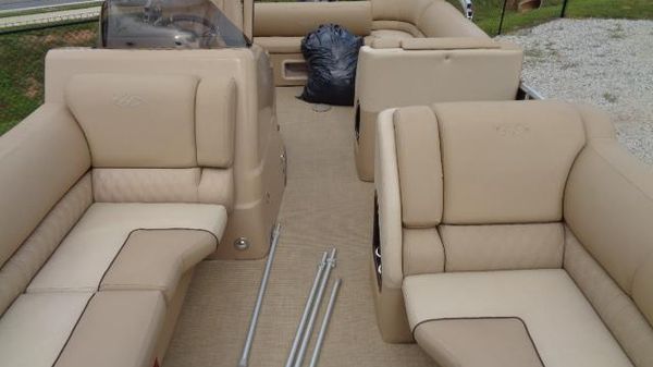 Harris Grand Mariner 230