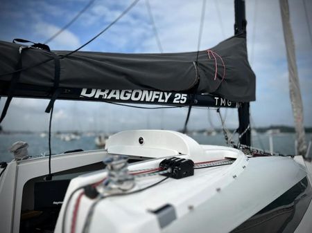 Dragonfly 25-SPORT-SAILING-TRIMARAN image