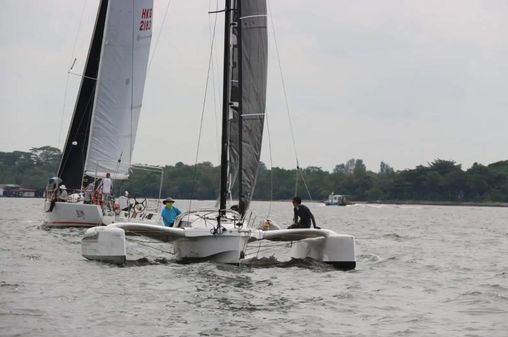 Dragonfly 25-SPORT-SAILING-TRIMARAN image