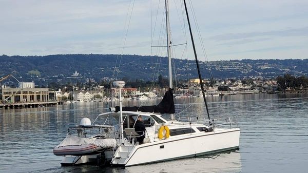 Gemini 105Mc Catamaran