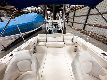 Robalo R207 Dual Console image