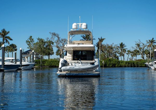 Sea Ray 590 FLY image