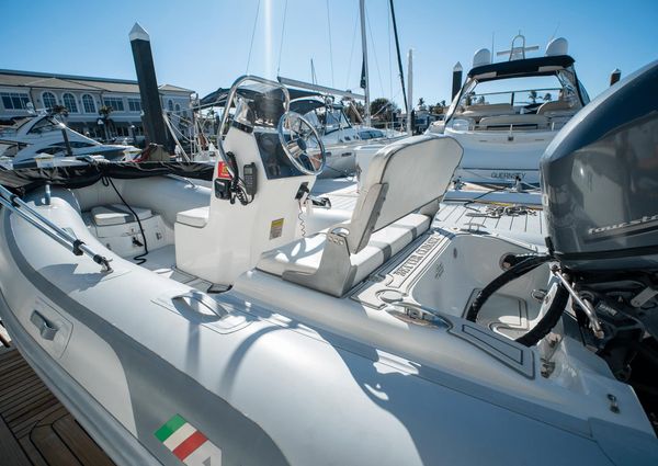 Sea Ray 590 FLY image