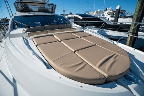 Sea Ray 590 FLY image