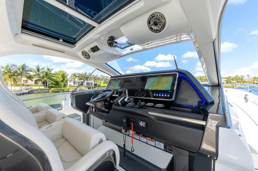 Azimut 48-VERVE image