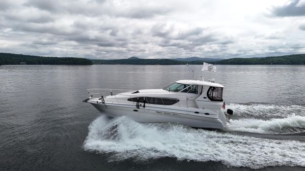 Sea Ray 390 Motor Yacht image