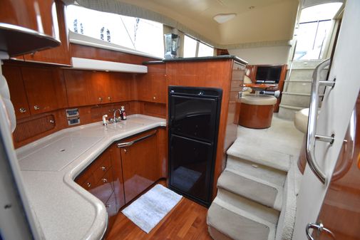 Sea Ray 390 Motor Yacht image