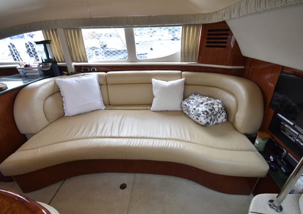 Sea Ray 390 Motor Yacht image