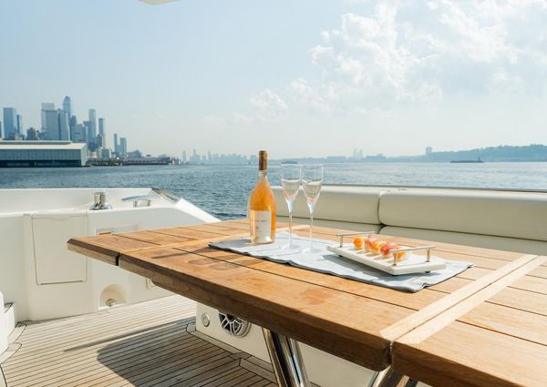 Sunseeker Manhattan 65 image