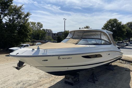 Sea Ray 350 SLX image