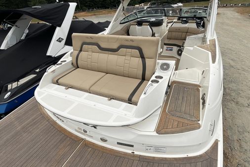 Sea Ray 350 SLX image