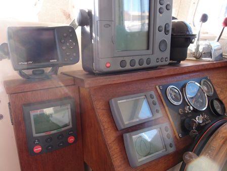 Fales PILOTHOUSE MOTOR SAILOR image