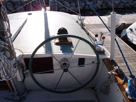 Fales PILOTHOUSE MOTOR SAILOR image