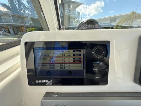 Everglades 295-CENTER-CONSOLE image