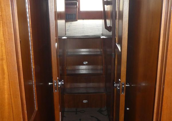 North Pacific 43 Pilothouse image