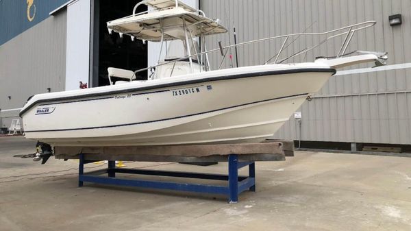 Boston Whaler 23 Outrage 