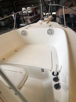 Boston-whaler 23-OUTRAGE image