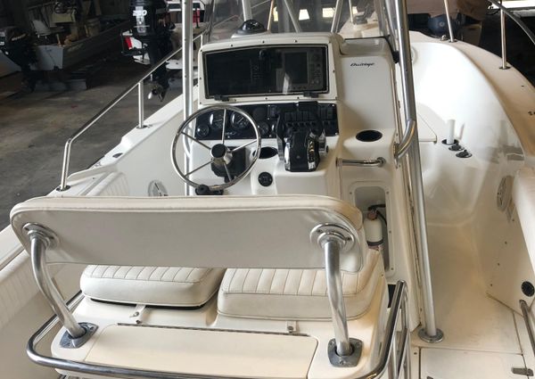 Boston-whaler 23-OUTRAGE image