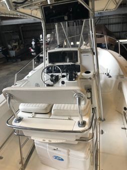 Boston-whaler 23-OUTRAGE image