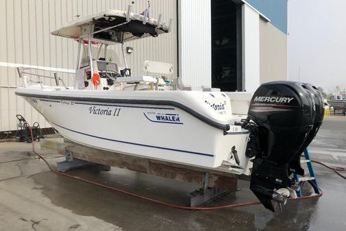 Boston-whaler 23-OUTRAGE image