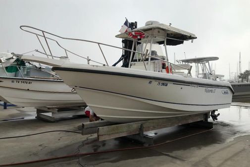 Boston-whaler 23-OUTRAGE image