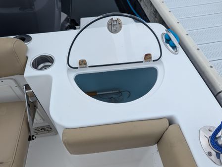 Sportsman Open 282 Center Console image