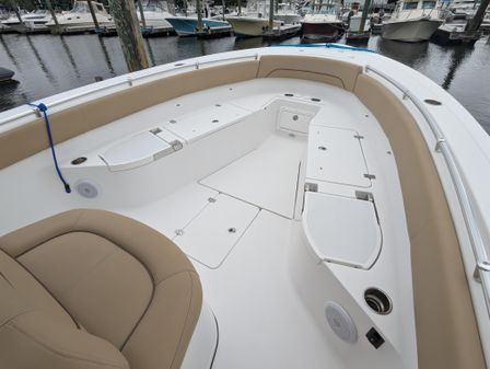 Sportsman Open 282 Center Console image