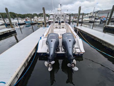 Sportsman Open 282 Center Console image