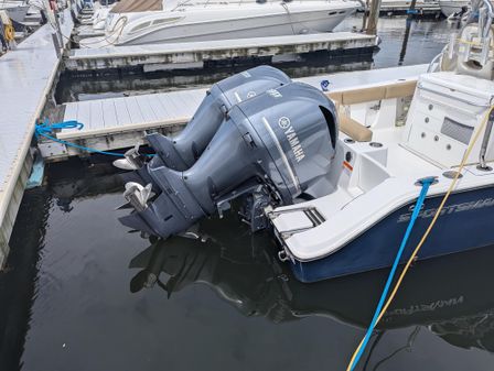 Sportsman Open 282 Center Console image