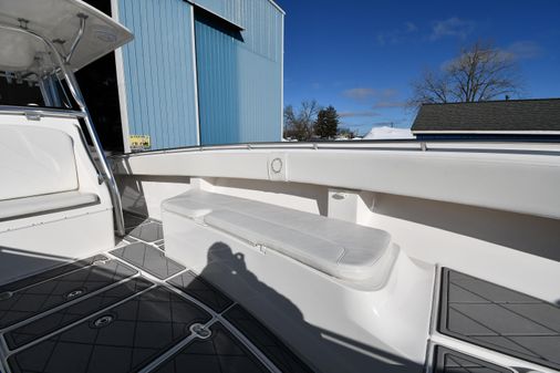 Fountain 38 Center Console image