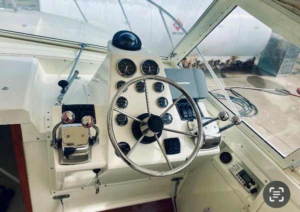 Bertram 28 Moppie image