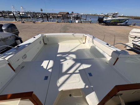 Bertram 28 Moppie image