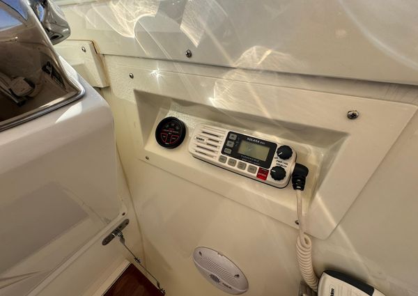 Bertram 28 Moppie image