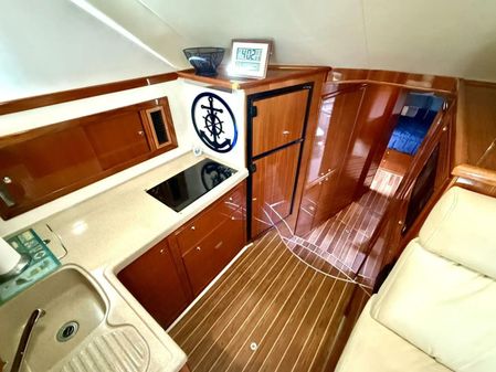 Riviera 42 Flybridge image