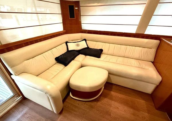 Riviera 42 Flybridge image