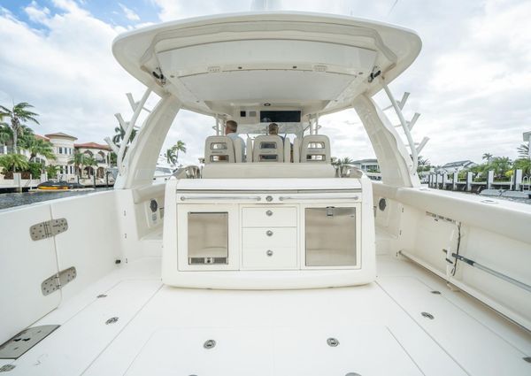 Boston Whaler 420 OR image