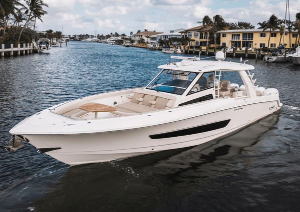 Boston Whaler 420 OR image