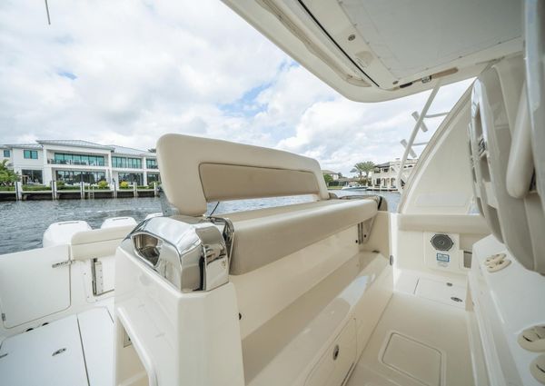 Boston Whaler 420 OR image