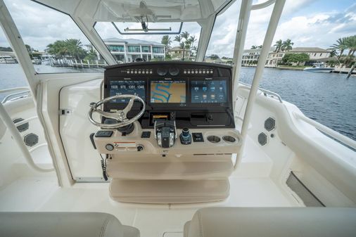 Boston Whaler 420 OR image