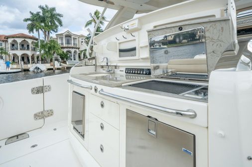 Boston Whaler 420 OR image