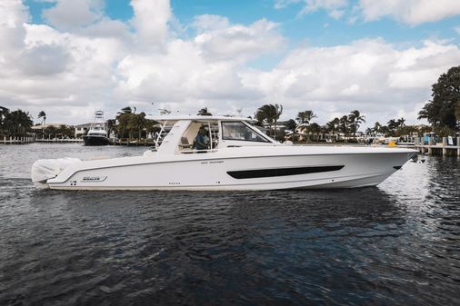 Boston Whaler 420 OR image