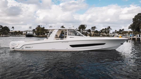 Boston Whaler 420 OR