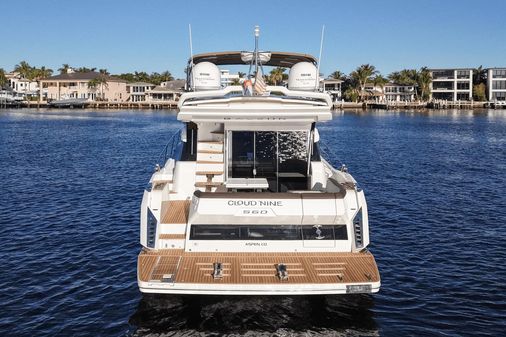 Galeon 560 Fly image