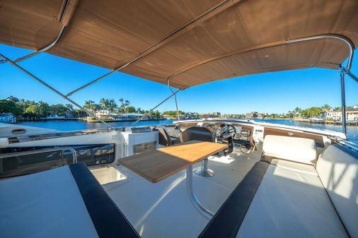 Galeon 560 Fly image